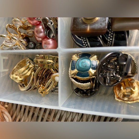 Clip Earring Lot - Over 25 Pairs - Picture 3 of 8